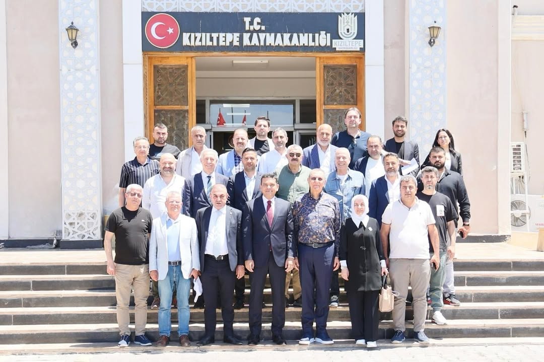 MARDİNLİ İŞ İNSANLARI DERNEĞİ’NDEN KAYMAKAMIMIZ ABDULLAH ŞAHİN’E ZİYARET